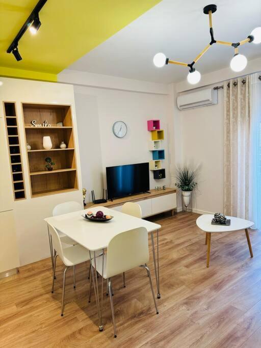 Yellow Apartment Durrës Zewnętrze zdjęcie