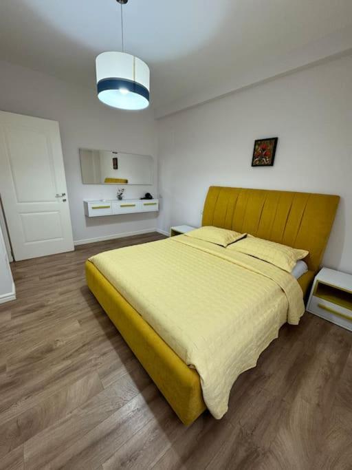 Yellow Apartment Durrës Zewnętrze zdjęcie
